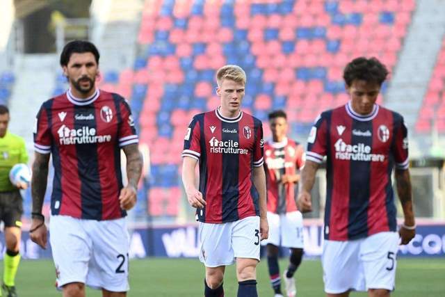 阿莫林：输球更应该谢场 以后每个球员都必须谢场